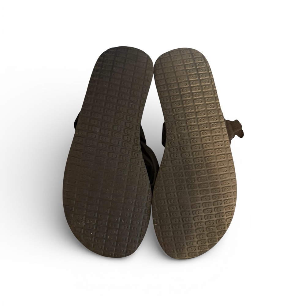 Women’s Black Sanuk Sandals Sz 10 - Picture 2 of 2